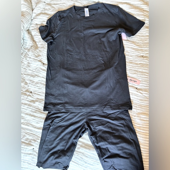 NWT, Woman’s Biker shorts & T-shirt set. - Picture 3 of 3